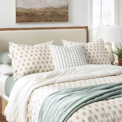 Lofty Cotton Slub Woodblock Print Floral Quilt Sham White/Mauve – Threshold™ designed with Studio McGee Lofty Cotton Slub Woodblock Print Floral Quilt Sham White/Mauve – Threshold™ Designed With Studio McGee -Threshold shop GUEST 72fbdccb e320 4731 b6bc 38340c4465c5